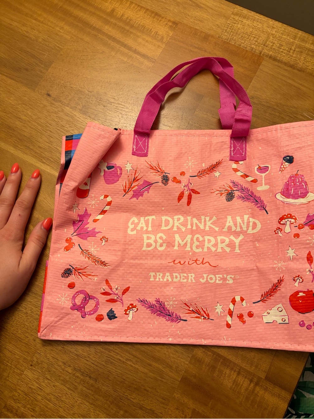 Trader Joe’s “Eat Drink and Be Merry” Small Holiday Tote - Picture 5 of 5